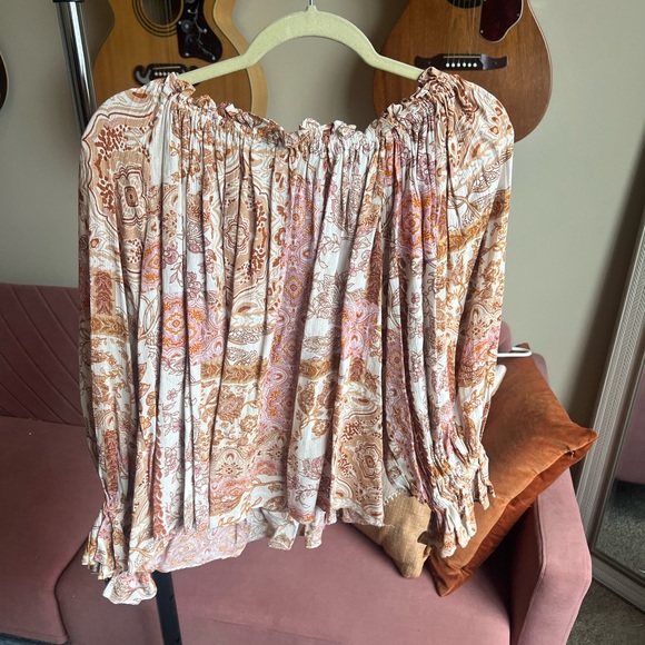 VICI Call Away Flowy Top - Picture 4 of 8